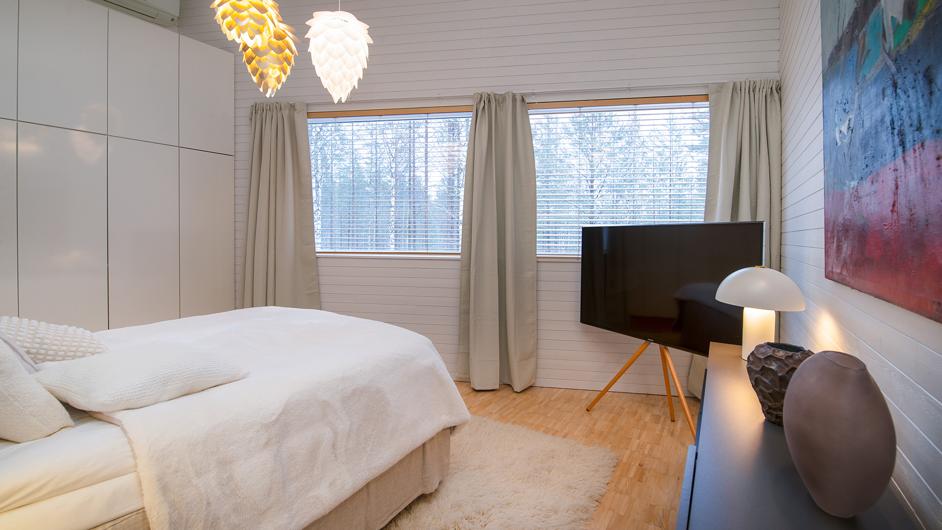 Master bedroom of beautiful Villa Viima. | Lapland Luxury